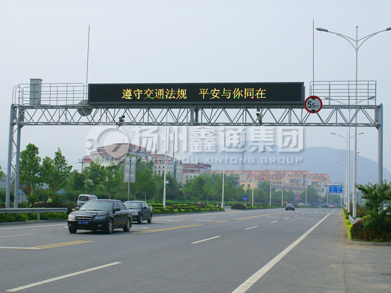 LMJ-013，桁架式情報(bào)板門架，龍門架