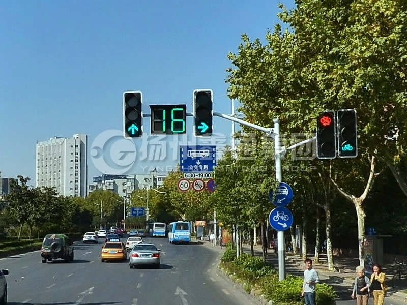 XHDG-039，燕翅信號(hào)燈桿，南京信號(hào)燈桿